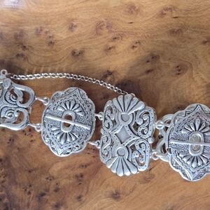 Elegant Silver Statement Necklace